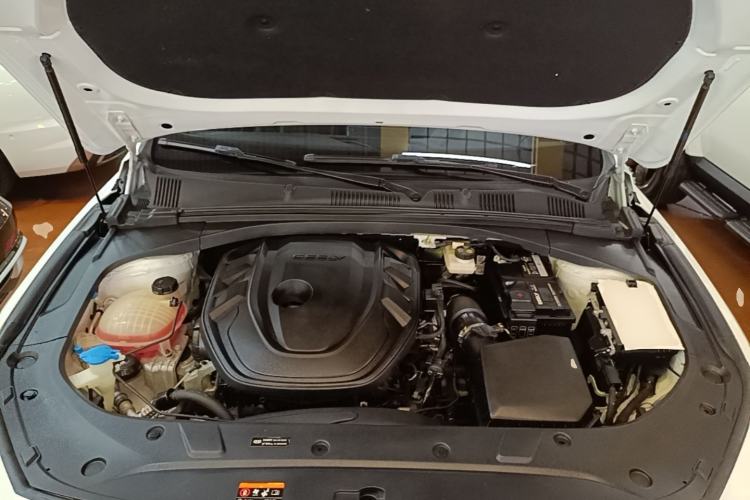 Used Geely Auto Preface 2023 2.0TD Space-Time Edition Engine Bay