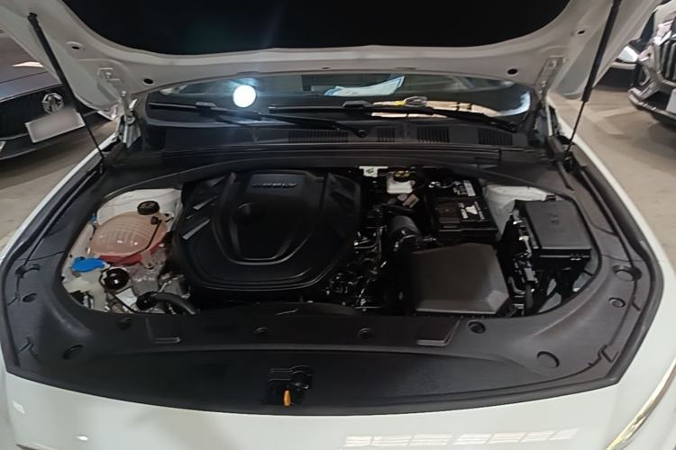 Used Geely Auto Preface 2023 2.0TD Prestige Version Engine Bay
