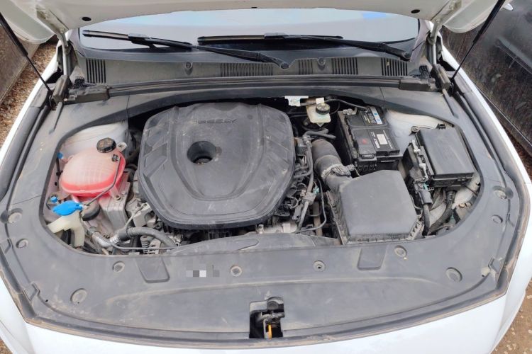 Used Geely Auto Preface 2023 2.0TD Prestige Version Engine Bay