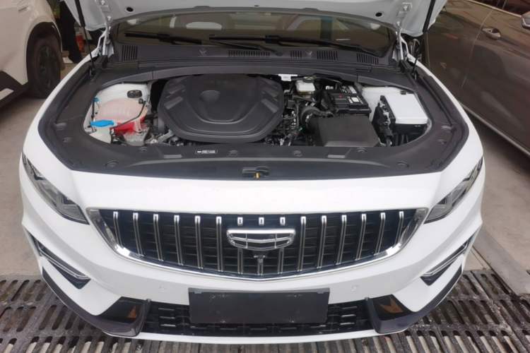 Used Geely Auto Preface 2023 2.0TD Prestige Version Engine Bay