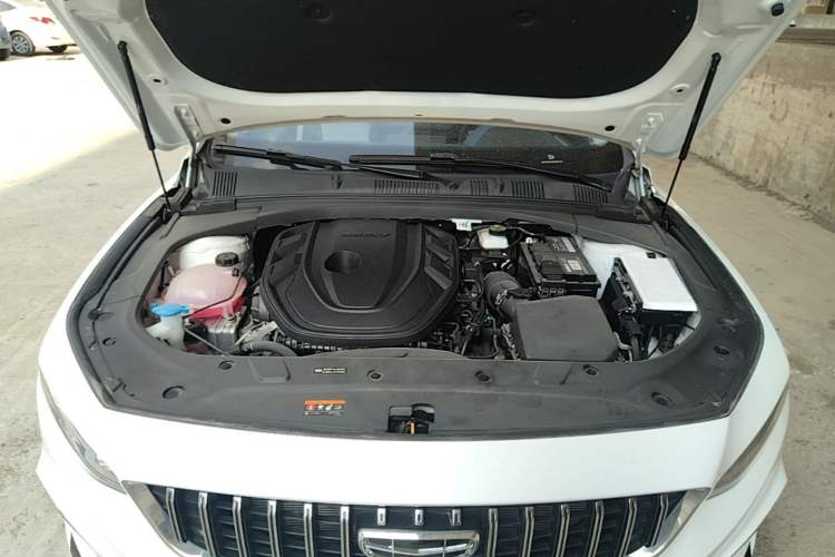 Used Geely Auto Preface 2023 2.0TD Prestige Version Engine Bay