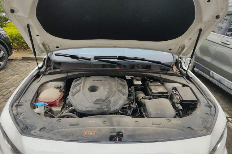 Used Geely Auto Preface 2023 2.0TD Luxury Version Engine Bay