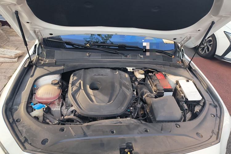 Used Geely Auto Preface 2023 2.0TD Prestige Version Engine Bay