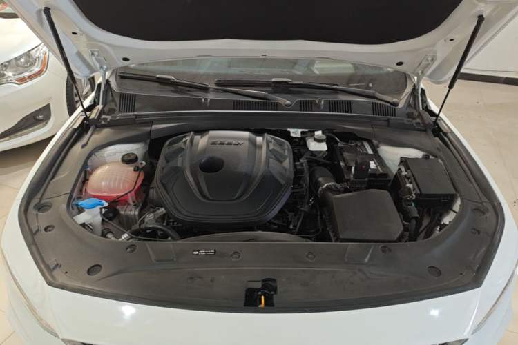 Used Geely Auto Preface 2023 2.0TD Prestige Version Engine Bay