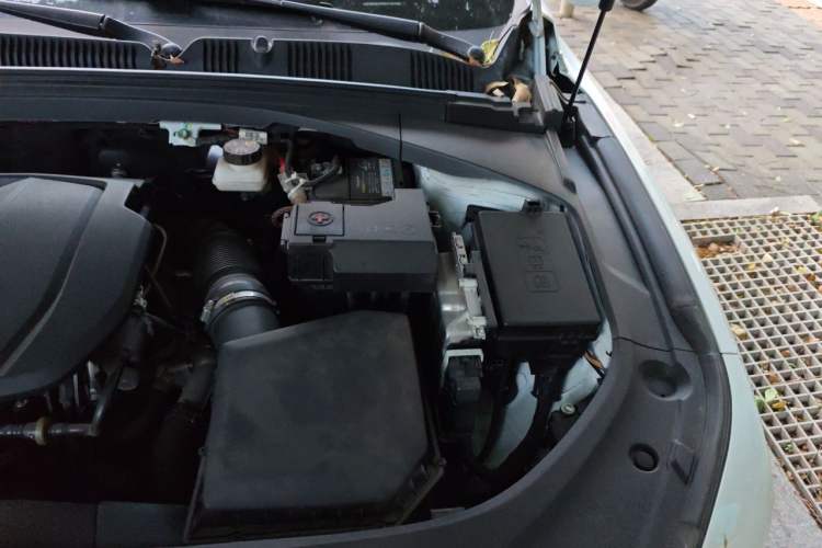 Used Geely Auto Preface 2023 1.5TD Kunlun Edition Engine Bay Left