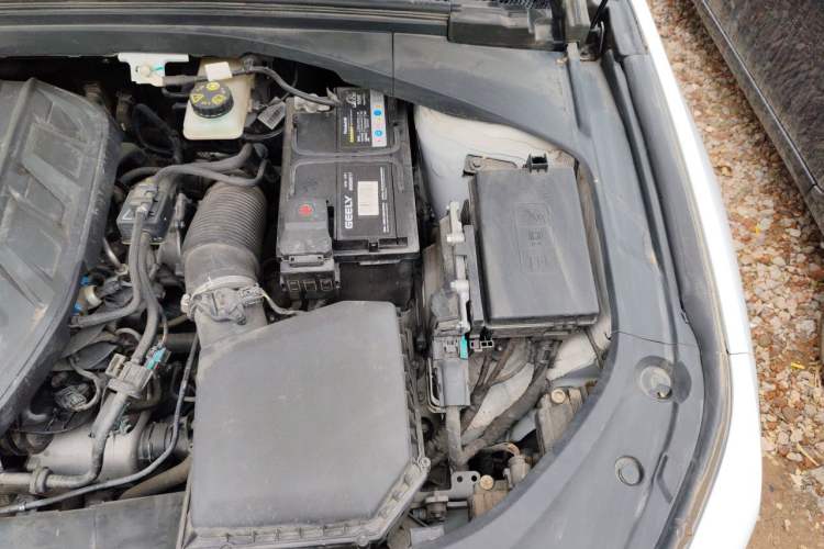 Used Geely Auto Preface 2023 2.0TD Prestige Version Engine Bay Left