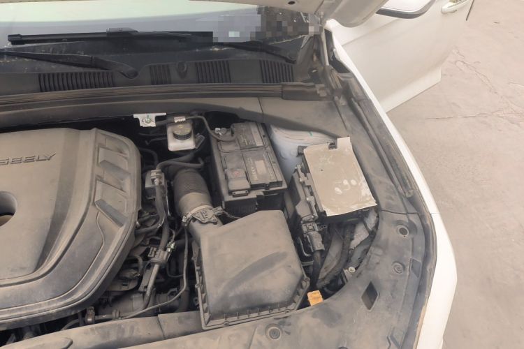 Used Geely Auto Preface 2023 2.0TD Luxury Version Engine Bay Left