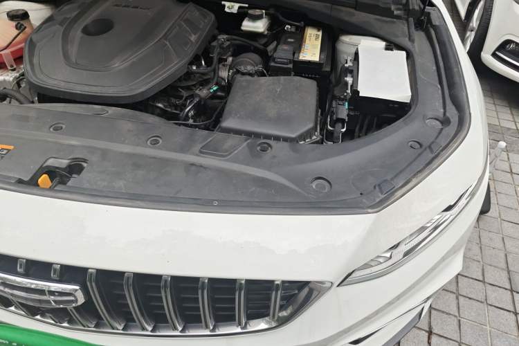 Used Geely Auto Preface 2023 2.0TD Prestige Version Engine Bay Left