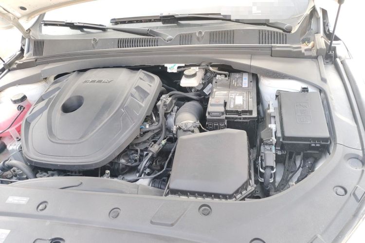 Used Geely Auto Preface 2023 2.0TD Luxury Version Engine Bay Left