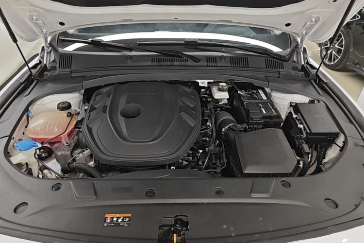 Used Geely Auto Preface 2023 2.0TD Luxury Version Engine Bay