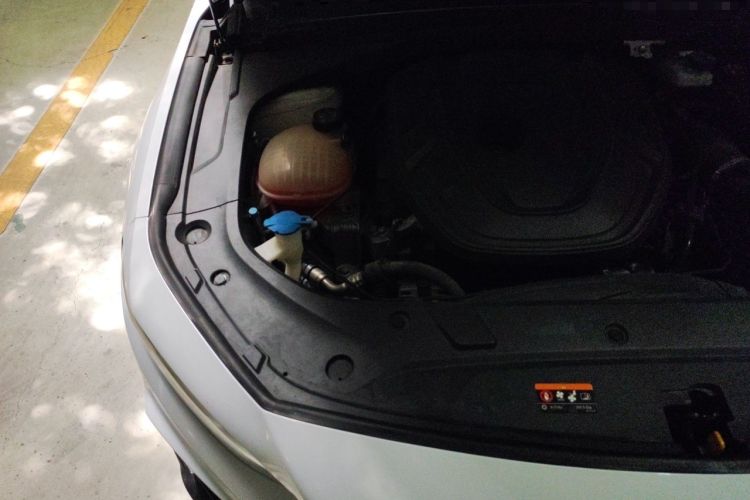 Used Geely Auto Preface 2023 2.0TD "Only This Verdant Green" Edition Engine Bay Right