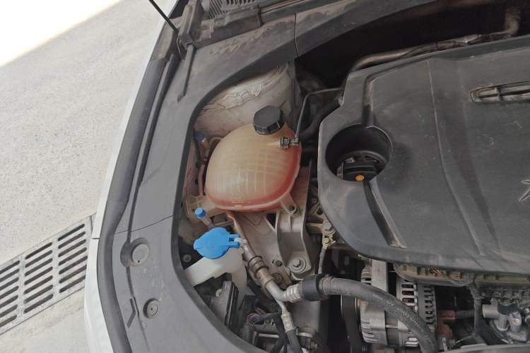Used Geely Auto Preface 2023 1.5TD Fuyao Version Engine Bay Right