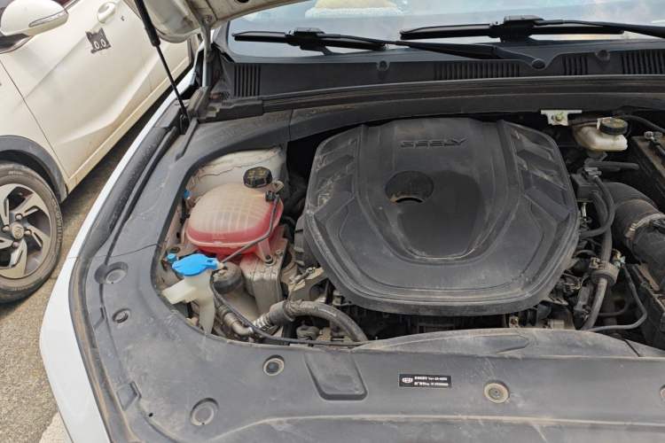 Used Geely Auto Preface 2023 2.0TD Luxury Version Engine Bay Right