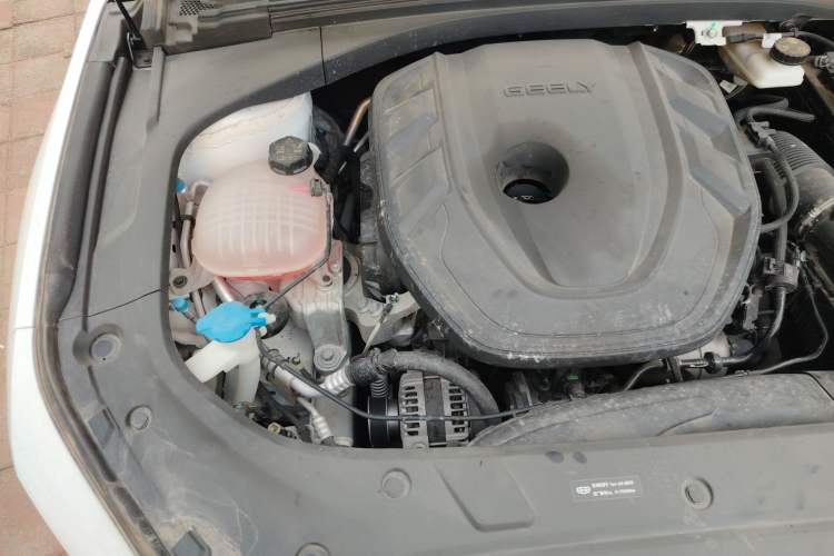 Used Geely Auto Preface 2023 2.0TD Prestige Version Engine Bay Right