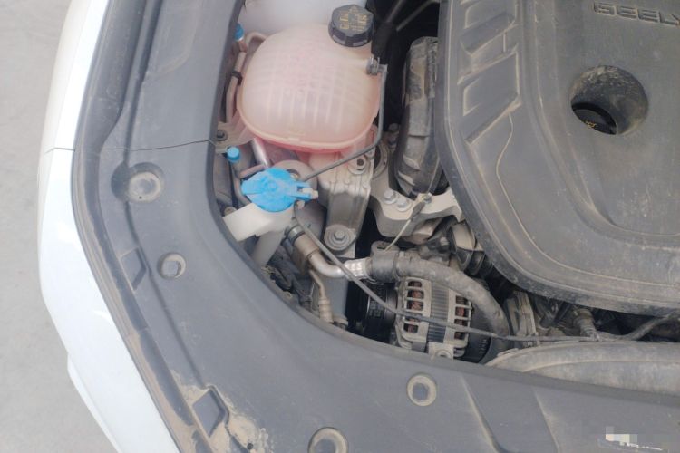 Used Geely Auto Preface 2023 2.0TD Prestige Version Engine Bay Right