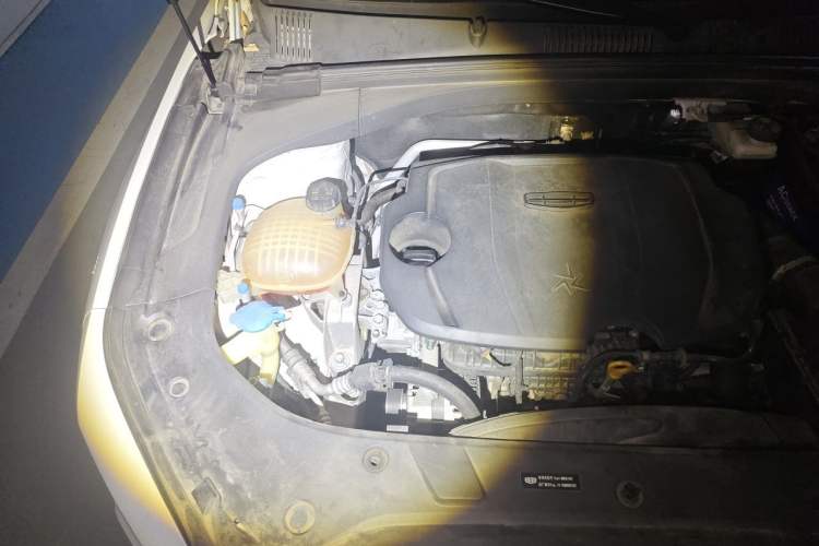 Used Geely Auto Preface 2023 1.5TD Fuyao Version Engine Bay Right
