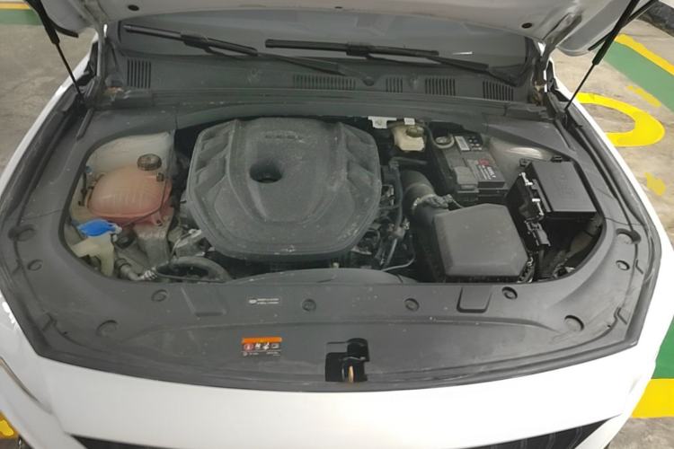 Used Geely Auto Preface 2023 2.0TD Space-Time Edition Engine Bay