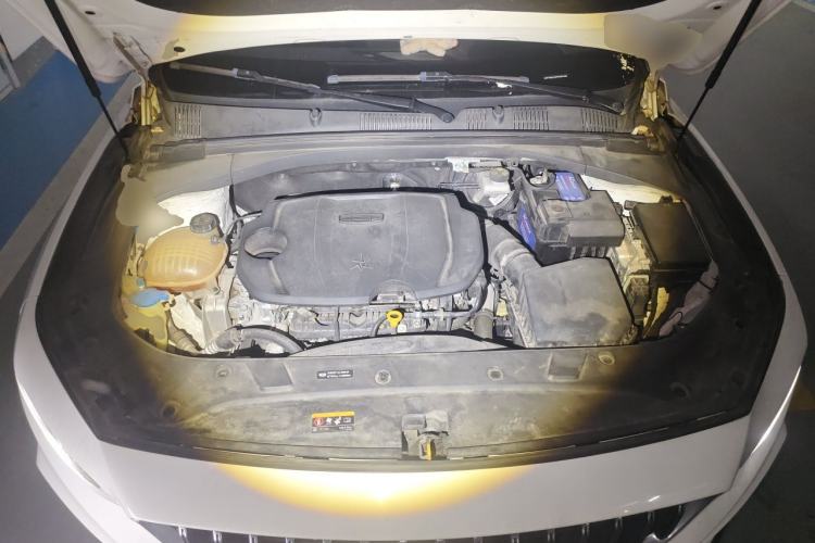 Used Geely Auto Preface 2023 1.5TD Fuyao Version Engine Bay