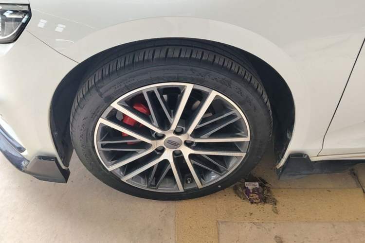 Used Geely Auto Preface 2023 1.5TD Kunlun Edition Exterior 4