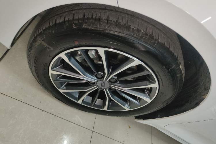 Used Geely Auto Preface 2023 1.5TD Fuyao Version Exterior 4