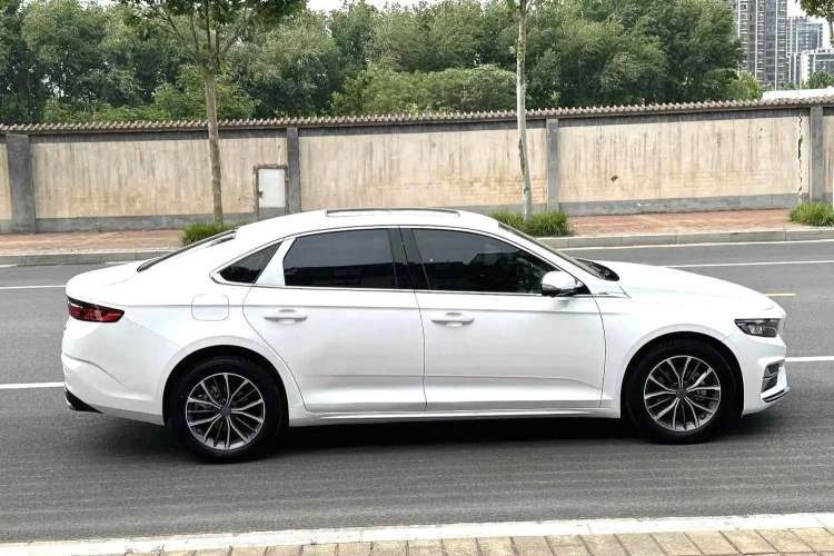 Used Geely Auto Preface 2023 1.5TD Fuyao Version Exterior 4
