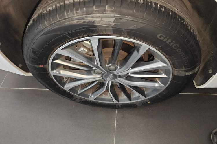 Used Geely Auto Preface 2023 1.5TD Fuyao Version Exterior 5