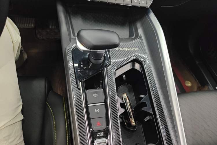 Used Geely Auto Preface 2023 1.5TD Fuyao Version Gear Lever