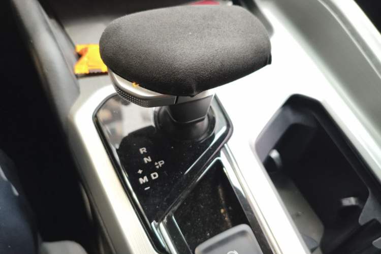 Used Geely Auto Preface 2023 2.0TD Prestige Version Gear Lever