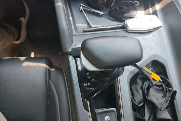 Used Geely Auto Preface 2023 1.5TD Fuyao Version Gear Lever