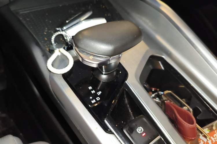 Used Geely Auto Preface 2023 2.0TD Prestige Version Gear Lever