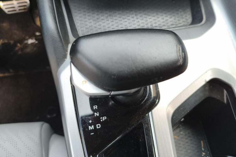 Used Geely Auto Preface 2023 2.0TD Prestige Version Gear Lever