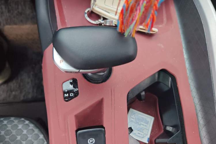 Used Geely Auto Preface 2023 1.5TD Kunlun Edition Gear Lever
