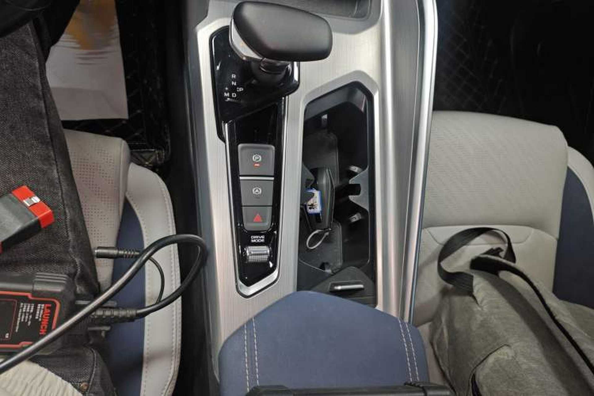 Used Geely Auto Preface 2023 2.0TD Prestige Version Gear Lever