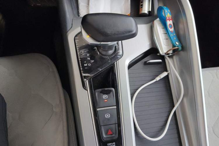 Used Geely Auto Preface 2023 2.0TD Prestige Version Gear Lever