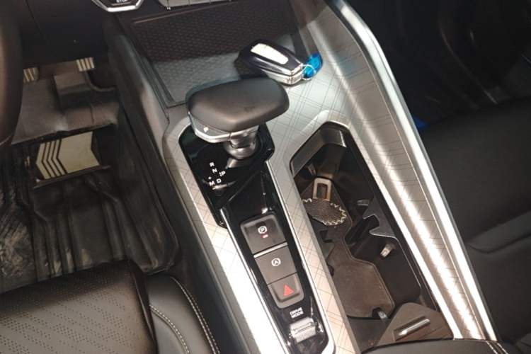 Used Geely Auto Preface 2023 2.0TD Luxury Version Gear Lever