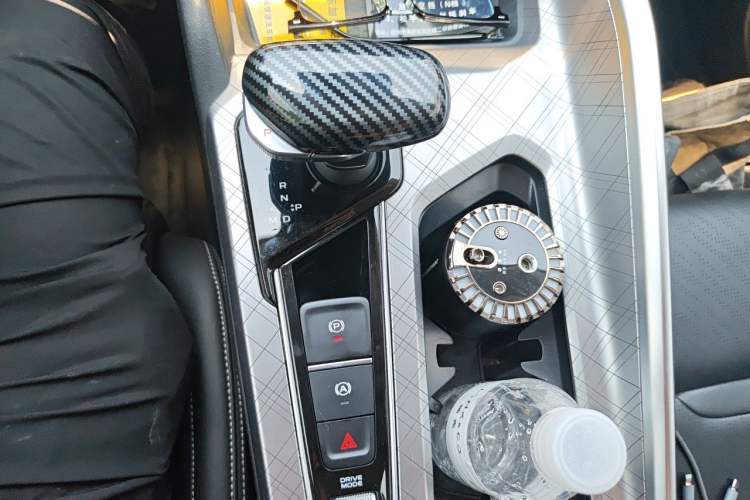 Used Geely Auto Preface 2023 2.0TD Luxury Version Gear Lever