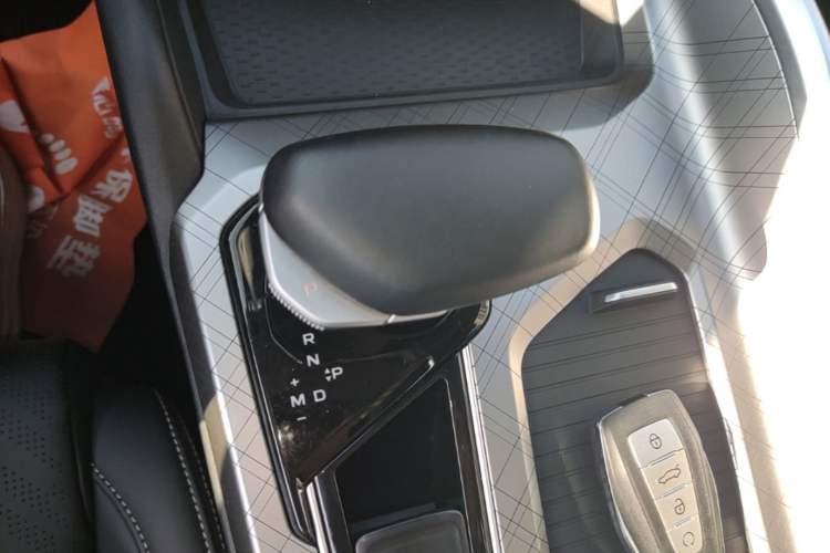 Used Geely Auto Preface 2023 2.0TD Luxury Version Gear Lever