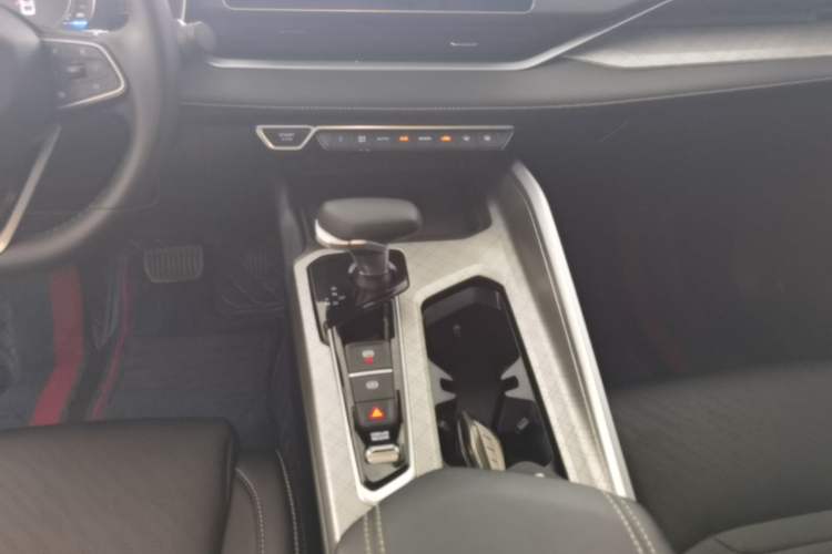 Used Geely Auto Preface 2023 2.0TD Luxury Version Gear Lever