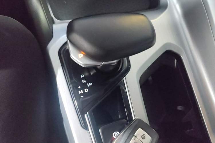 Used Geely Auto Preface 2023 2.0TD Prestige Version Gear Lever