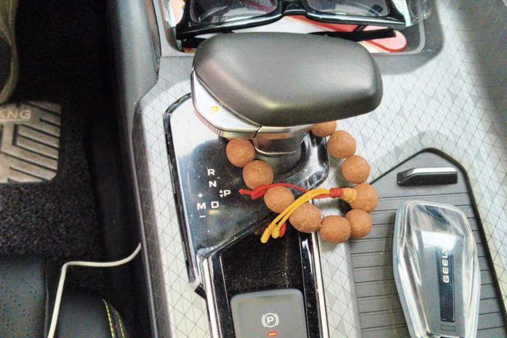 Used Geely Auto Preface 2023 1.5TD Fuyao Version Gear Lever
