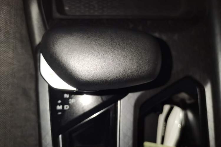 Used Geely Auto Preface 2023 1.5TD Fuyao Version Gear Lever