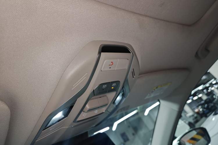 Used Geely Auto Preface 2023 2.0TD Prestige Version Headliner