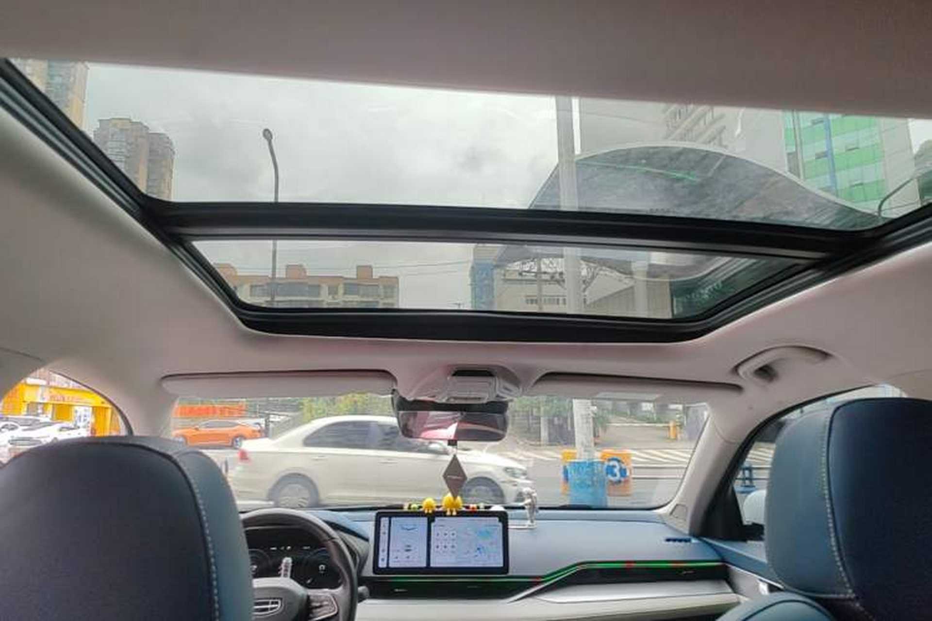 Used Geely Auto Preface 2023 2.0TD Prestige Version Headliner
