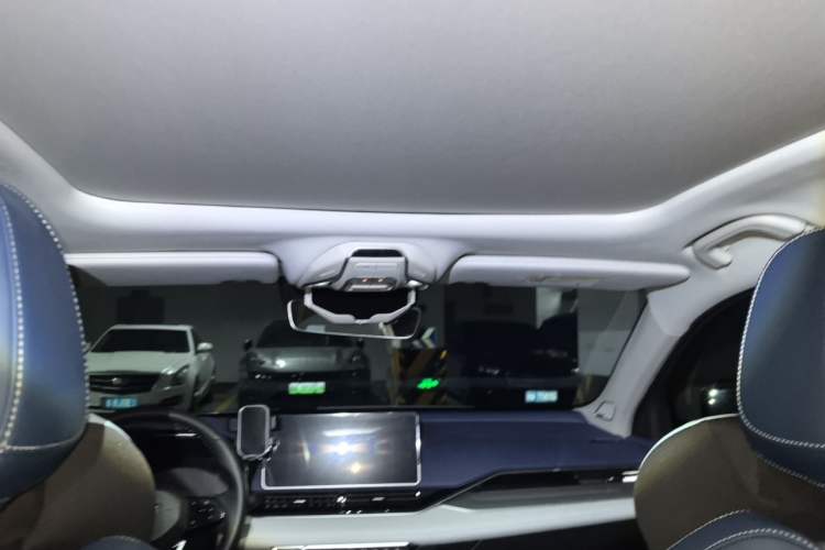 Used Geely Auto Preface 2023 2.0TD Prestige Version Headliner