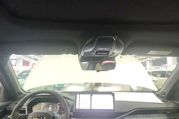Used Geely Auto Preface 2023 1.5TD Fuyao Version Headliner
