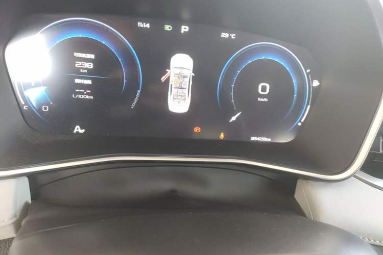 Used Geely Auto Preface 2023 2.0TD Prestige Version Instrument Cluster