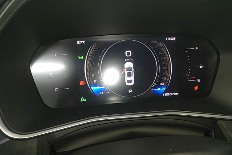 Used Geely Auto Preface 2023 2.0TD Space-Time Edition Instrument Cluster