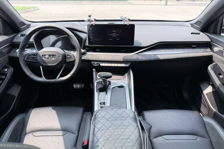 Used Geely Auto Preface 2023 2.0TD Space-Time Edition Interior 1