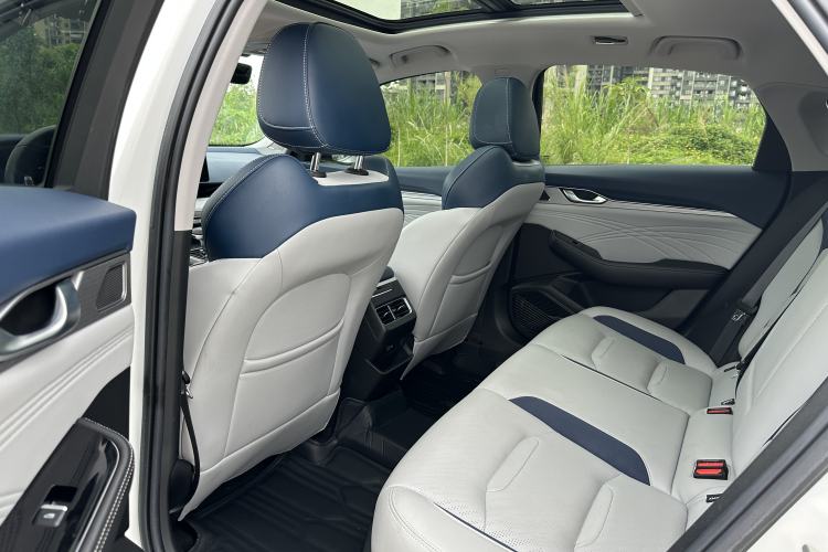 Used Geely Auto Preface 2023 2.0TD Prestige Version Interior 3