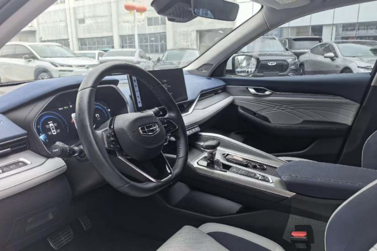 Used Geely Auto Preface 2023 2.0TD Prestige Version Interior 3